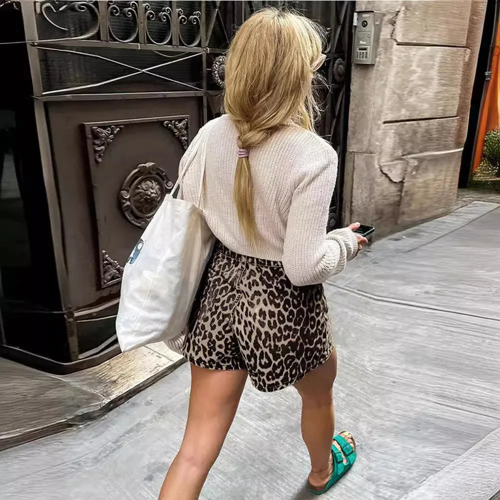 Sanne Leopard Print Shorts