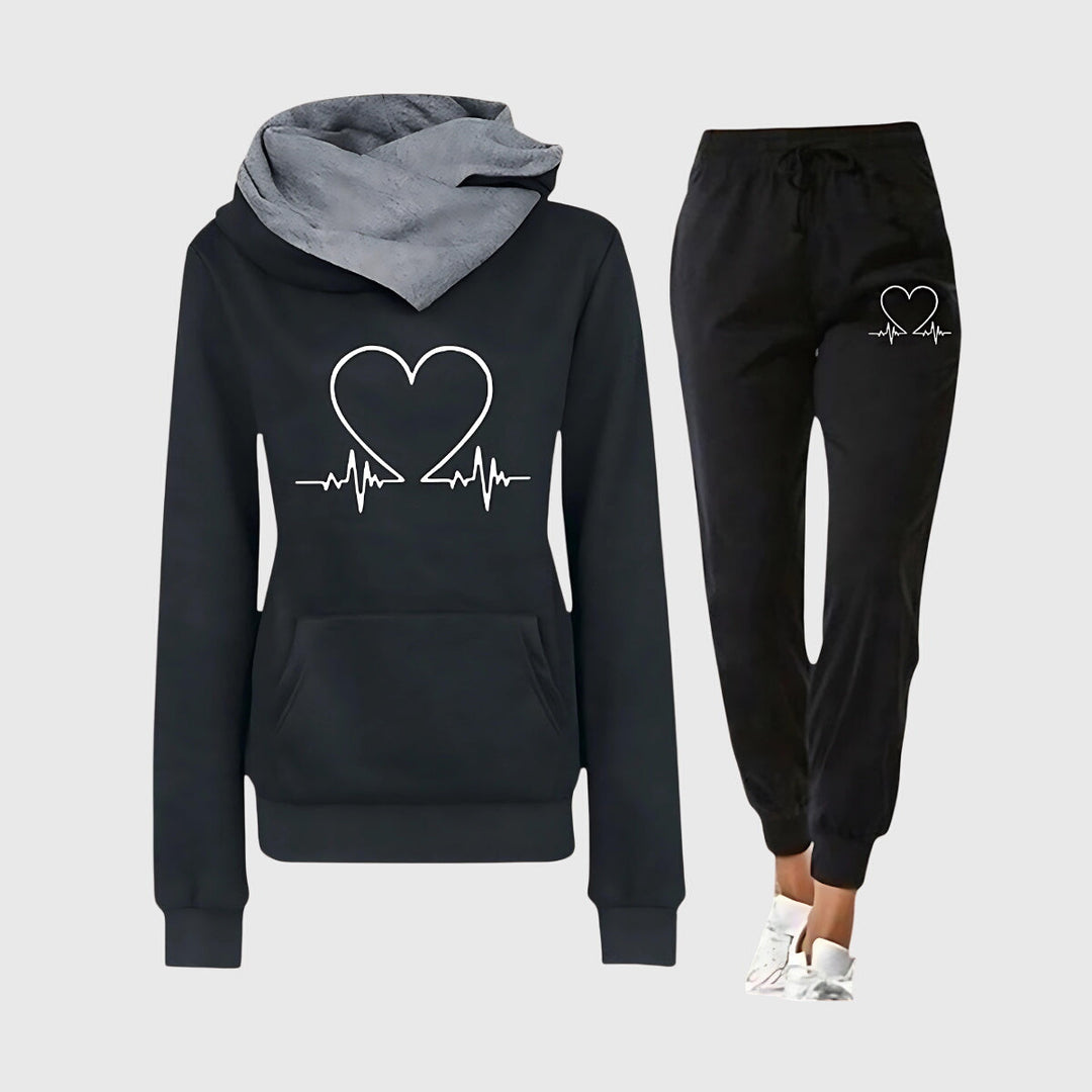 Lindy Stylish Lounge Set with Heart Detail
