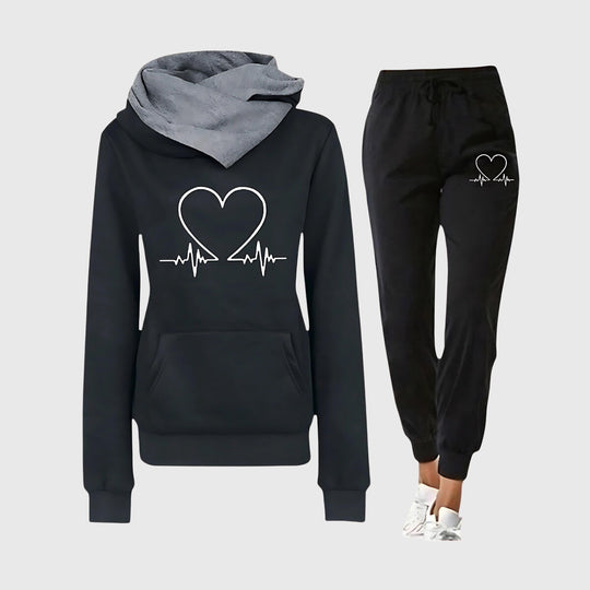 Lindy Stylish Lounge Set with Heart Detail