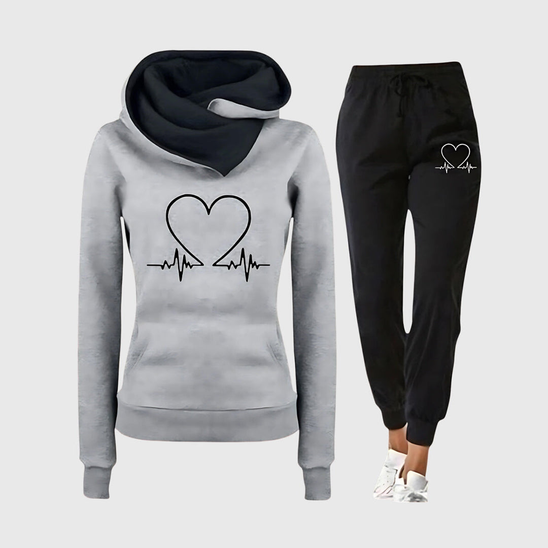 Lindy Stylish Lounge Set with Heart Detail